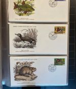 MOTIV TIER WWF Sammlung mit über 140 FDC Ersttagsbriefe im Binder