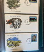MOTIV TIER WWF Sammlung mit über 140 FDC Ersttagsbriefe im Binder