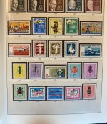 DDR Sammlung postfrisch - 1966-1990 komplett in 2 Sieger Vordruckalbum