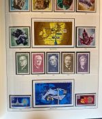 DDR Sammlung postfrisch - 1966-1990 komplett in 2 Sieger Vordruckalbum