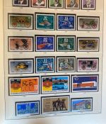 DDR Sammlung postfrisch - 1966-1990 komplett in 2 Sieger Vordruckalbum