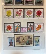 DDR Sammlung postfrisch - 1966-1990 komplett in 2 Sieger Vordruckalbum
