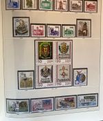 DDR Sammlung postfrisch - 1966-1990 komplett in 2 Sieger Vordruckalbum