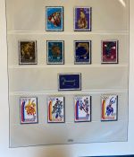 LIECHTENSTEIN Sammlung 1969-1995 postfrisch - in 2 Lindner Ringbindern mit Kassette
