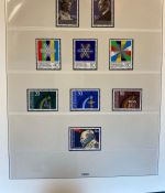 LIECHTENSTEIN Sammlung 1969-1995 postfrisch - in 2 Lindner Ringbindern mit Kassette