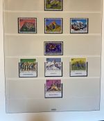 LIECHTENSTEIN Sammlung 1969-1995 postfrisch - in 2 Lindner Ringbindern mit Kassette
