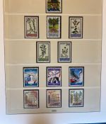 LIECHTENSTEIN Sammlung 1969-1995 postfrisch - in 2 Lindner Ringbindern mit Kassette