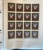 LIECHTENSTEIN Kleinbogen Sammlung 1977-1989 postfrisch - in 4 ETB-Alben