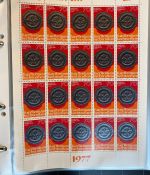 LIECHTENSTEIN Kleinbogen Sammlung 1977-1989 postfrisch - in 4 ETB-Alben