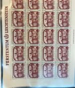 LIECHTENSTEIN Kleinbogen Sammlung 1977-1989 postfrisch - in 4 ETB-Alben