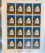 LIECHTENSTEIN Kleinbogen Sammlung 1977-1989 postfrisch - in 4 ETB-Alben