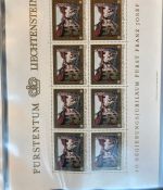 LIECHTENSTEIN Kleinbogen Sammlung 1977-1989 postfrisch - in 4 ETB-Alben