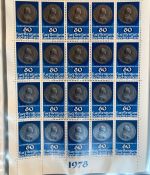 LIECHTENSTEIN Kleinbogen Sammlung 1977-1989 postfrisch - in 4 ETB-Alben