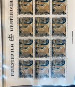LIECHTENSTEIN Kleinbogen Sammlung 1977-1989 postfrisch - in 4 ETB-Alben
