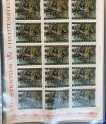 LIECHTENSTEIN Kleinbogen Sammlung 1977-1989 postfrisch - in 4 ETB-Alben