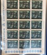 LIECHTENSTEIN Kleinbogen Sammlung 1977-1989 postfrisch - in 4 ETB-Alben