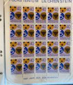 LIECHTENSTEIN Kleinbogen Sammlung 1977-1989 postfrisch - in 4 ETB-Alben