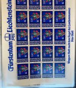 LIECHTENSTEIN Kleinbogen Sammlung 1977-1989 postfrisch - in 4 ETB-Alben