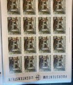 LIECHTENSTEIN Kleinbogen Sammlung 1977-1989 postfrisch - in 4 ETB-Alben