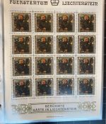 LIECHTENSTEIN Kleinbogen Sammlung 1977-1989 postfrisch - in 4 ETB-Alben