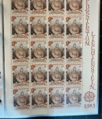 LIECHTENSTEIN Kleinbogen Sammlung 1977-1989 postfrisch - in 4 ETB-Alben