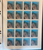 LIECHTENSTEIN Kleinbogen Sammlung 1977-1989 postfrisch - in 4 ETB-Alben