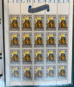 LIECHTENSTEIN Kleinbogen Sammlung 1977-1989 postfrisch - in 4 ETB-Alben