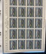 LIECHTENSTEIN Kleinbogen Sammlung 1977-1989 postfrisch - in 4 ETB-Alben