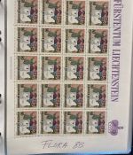 LIECHTENSTEIN Kleinbogen Sammlung 1977-1989 postfrisch - in 4 ETB-Alben