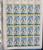 LIECHTENSTEIN Kleinbogen Sammlung 1977-1989 postfrisch - in 4 ETB-Alben