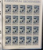 LIECHTENSTEIN Kleinbogen Sammlung 1977-1989 postfrisch - in 4 ETB-Alben