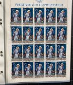 LIECHTENSTEIN Kleinbogen Sammlung 1977-1989 postfrisch - in 4 ETB-Alben