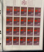 LIECHTENSTEIN Kleinbogen Sammlung 1977-1989 postfrisch - in 4 ETB-Alben