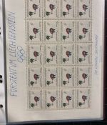 LIECHTENSTEIN Kleinbogen Sammlung 1977-1989 postfrisch - in 4 ETB-Alben