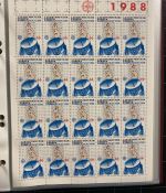 LIECHTENSTEIN Kleinbogen Sammlung 1977-1989 postfrisch - in 4 ETB-Alben
