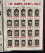 LIECHTENSTEIN Kleinbogen Sammlung 1977-1989 postfrisch - in 4 ETB-Alben