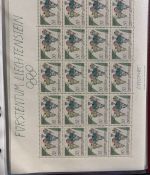 LIECHTENSTEIN Kleinbogen Sammlung 1977-1989 postfrisch - in 4 ETB-Alben