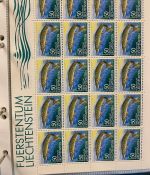 LIECHTENSTEIN Kleinbogen Sammlung 1977-1989 postfrisch - in 4 ETB-Alben