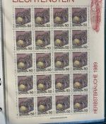LIECHTENSTEIN Kleinbogen Sammlung 1977-1989 postfrisch - in 4 ETB-Alben