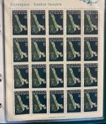 LIECHTENSTEIN Kleinbogen Sammlung 1977-1989 postfrisch - in 4 ETB-Alben
