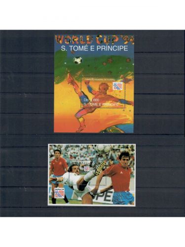 Motiv Fußball WM, 10 Blocks/KB **, ü. 75,- € Michel, jede Ausgabe abgebildet