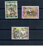 Belgien, Posten 9, postfrisch, komplette Sätze u. Marken, Michel über 25,- Euro