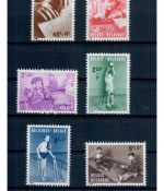 Belgien, Posten 2, postfrisch, komplette Sätze u. Marken, Michel über 25,- Euro