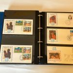 Sammlung FDC, Jahr des Kindes 1979, weltweit, über 130 Belege im Spezial-Album
