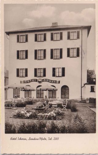 Rheinland-Pfalz - Landau Hotel Schwan sw-Foto-AK gelaufen 1957