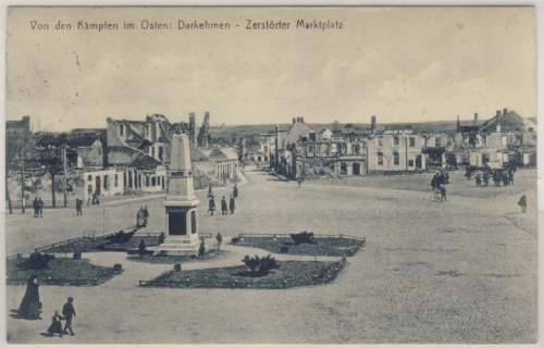 DR - Darkehmen Ostpreussen zerstörter Marktplatz sw-AK/Feldpost n. Barntrup 1915
