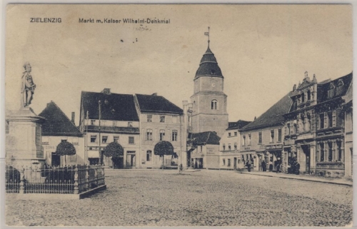 Neumark - Zielenzig Markt m. Kaiser Wilhelm Denkmal sw-Ansicht gelaufen 1917