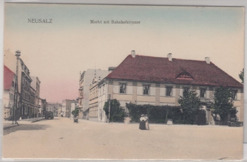 Schlesien - Neusalz, Markt mit Bahnhofstraße - Farb-AK, ungelaufen ca. 1910