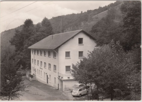 Baden-Württemberg - Ottenhöfen AEG-Ferienheim, sw-Fotokarte gelaufen 1964