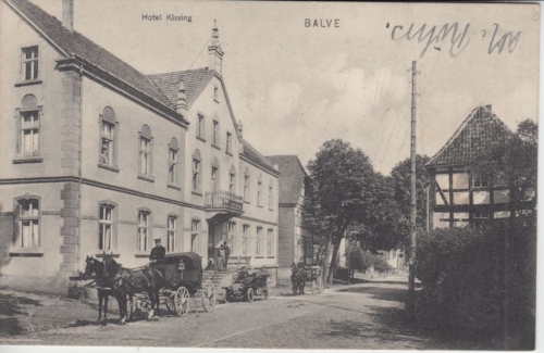 NRW - Balve Hotel Kissing Pferdekutschen Automobil sw-AK gelaufen 1911